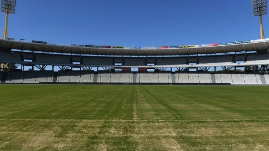 El césped del Kempes listo para el superclásico River-Boca