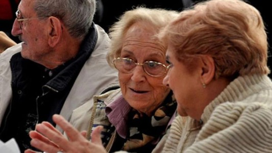 Oficializaron el pago de un bono para los jubilados nacionales durante mayo