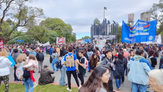 Las mejores fotos de la marcha universitaria en Córdoba