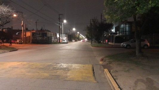 Balearon a un vecino cuando salía del trabajo