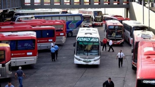 Interurbanos en Córdoba: AOITA amenaza iniciar la semana con otro paro