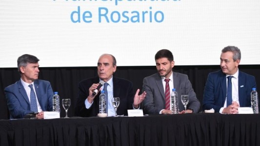 Passerini en Rosario: “Queremos buscar soluciones a la inequidad del financiamiento nacional en el transporte”