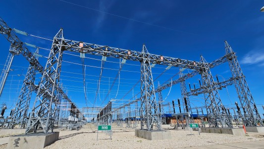 El gobierno quiere saldar la deuda con energéticas con un bono que representa una quita del 50%