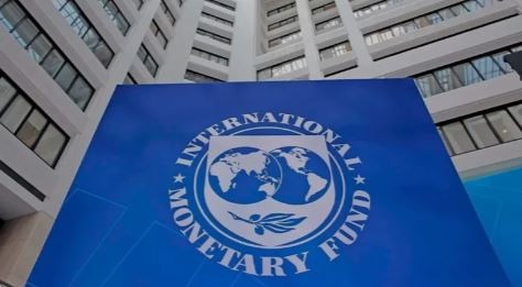 El FMI anunció la aprobación de la octava revisión y habilita desembolso de US$800