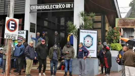 Sigue la protesta de los policías en Misiones y niegan acuartelamiento