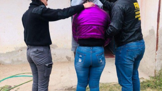 Detuvieron a dos mujeres que intentaban ingresar drogas a la cárcel de Cruz del Eje