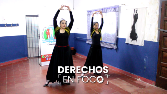 Las chicas y la pasión por el baile: danza clásica y española en el Centro Social, Cultural y Deportivo Las Flores