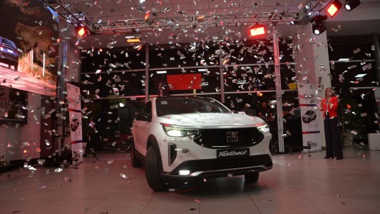 Familia Parra presentó el Nuevo Fiat Fastback