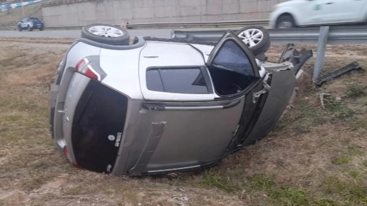 Córdoba: perdió el control de su auto y se dio vuelta