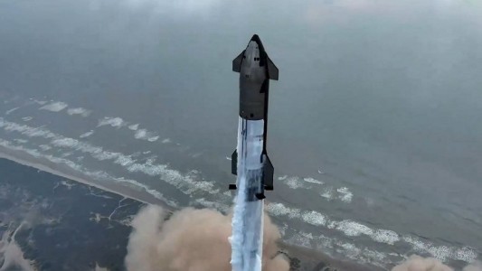 El cohete Starship de SpaceX, el mayor del mundo, despegó en su cuarto vuelo de prueba