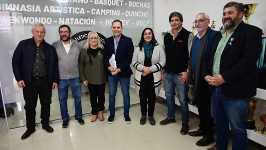 Gill se reunió con intendentes y cooperativistas de Juárez Celman