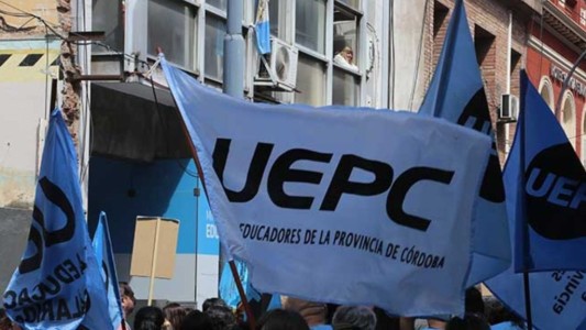 Paritarias: UEPC le reclama a Llaryora una recomposición salarial