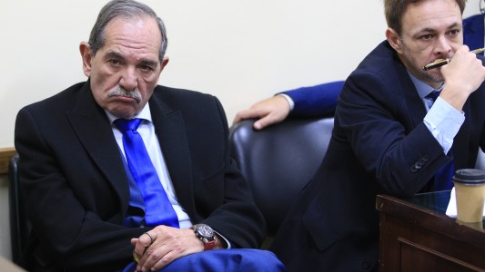 Juicio a Alperovich por abuso sexual: la querella pidió que el exgobernador sea condenado a 22 años de prisión