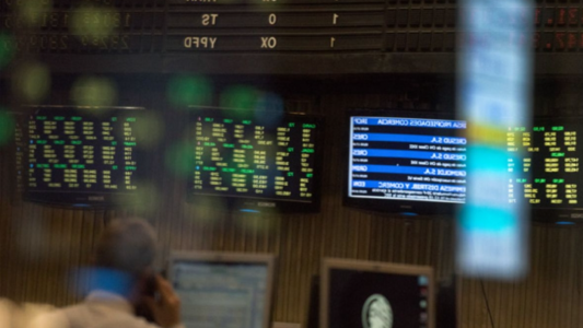 Suben las acciones y los bonos tras la sanción de la Ley Bases en el Senado