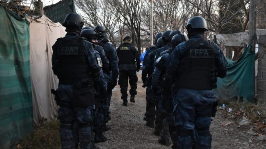 Desbarataron una organización narco con armas y drogas en Río Cuarto