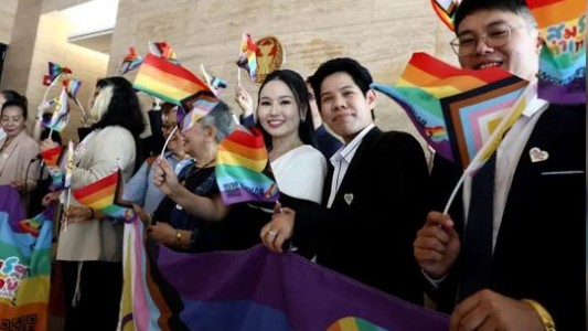 Tailandia aprobó una ley histórica que reconoce el matrimonio entre personas del mismo sexo