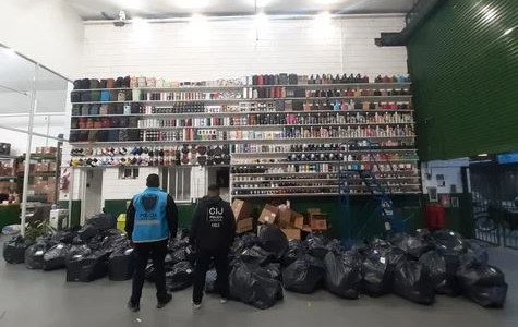 Secuestraron más de 2.300 termos potencialmente tóxicos que estaban a la venta