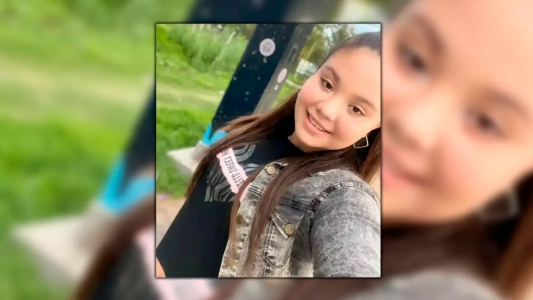 Buscan a una adolescente que desapareció cuando iba al colegio en La Plata