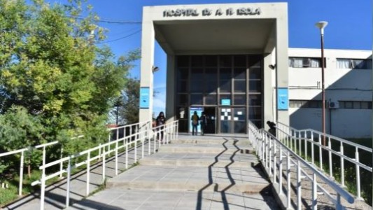 Balearon a una joven en el rostro durante una pelea: está grave