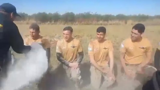 Suspendieron a 11 militares por el “bautismo” con cal viva en el Ejército