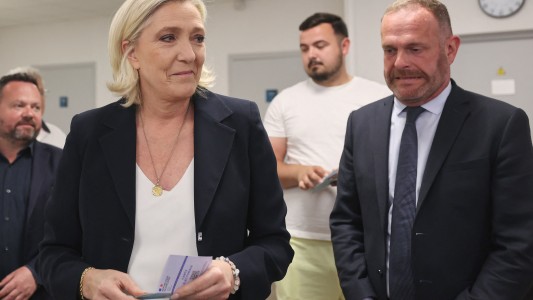 Francia: los colegios electorales abrieron para la primera vuelta de legislativas anticipadas