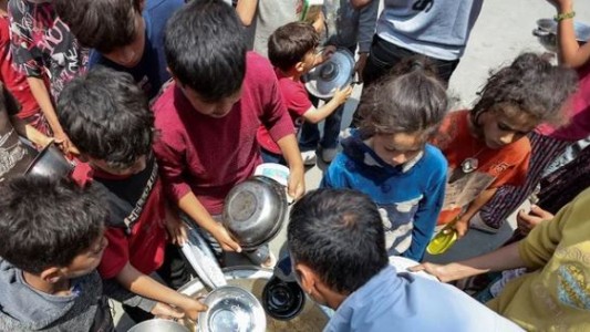 Se come menos pan, lácteos y carnes