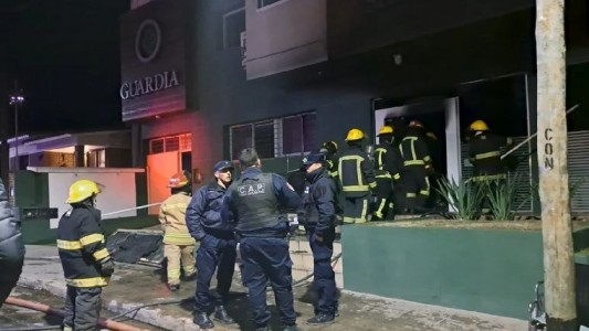 Rescataron a cinco personas durante un incendio en una clínica de Carlos Paz