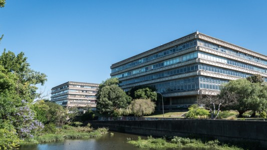 La UBA declaró la emergencia salarial, tras no alcanzar acuerdo con el Gobierno