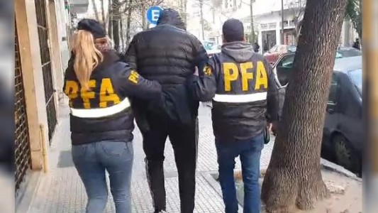 Condenaron a 10 años de prisión a un cirujano pediátrico tras pedirle fotos sexuales a una niña que operó