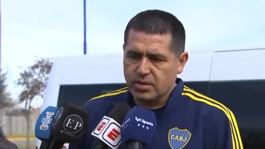 Riquelme alegó un "temita de horarios" para justificar la ausencia de los refuerzos