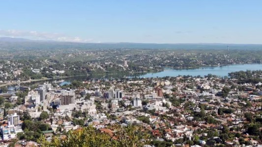 Carlos Paz celebró sus 111 años con una ocupación del 75%