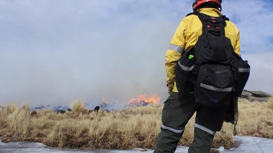 Hay tres detenidos por el incendio en el Cerro Champaquí