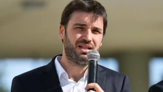 Ignacio Torres anunció la "Ley de protección para adultos mayores"