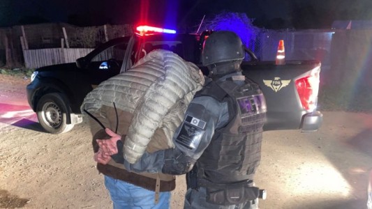 Villa Parque Santa Ana: dos parejas detenidas por comercializar cocaína