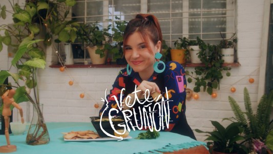 Hoy les voy a mostrar cómo preparar un falso hummus con cebolla