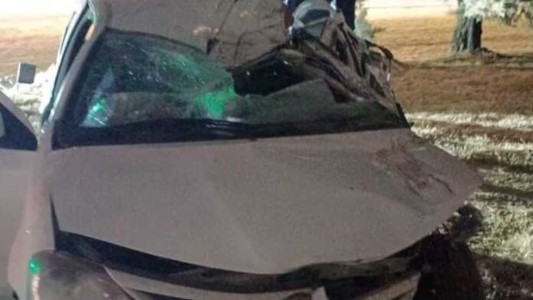 Un joven resultó herido tras chocar su auto contra un camión en la autopista Córdoba-Carlos Paz