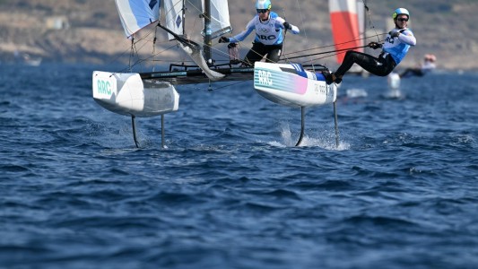 Segunda medalla para Argentina en París 2024: Mateo Majdalani y Eugenia Bosco lograron la de plata en vela