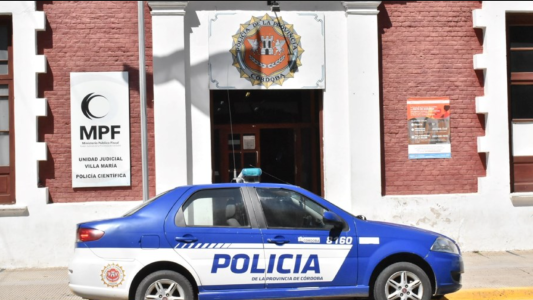 Detuvieron a dos policías por balear a un menor en un operativo