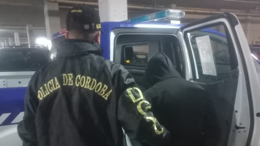 Detuvieron a los ladrones armados que quedaron filmados en una despensa en barrio Alberdi