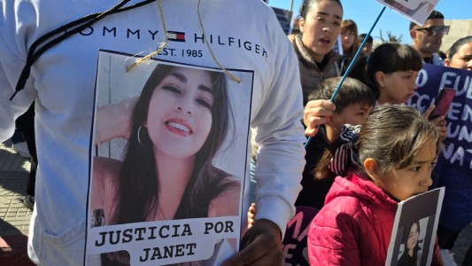 Murió una motociclista tras ser embestida por una camioneta: su familia denuncia que el culpable iba borracho