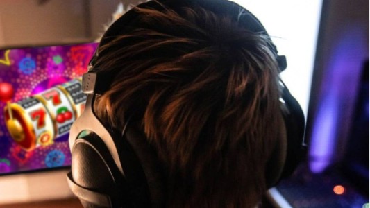 El BCRA y la Asociación de Loterías firmaron un convenio para combatir la ludopatía y las apuestas de menores