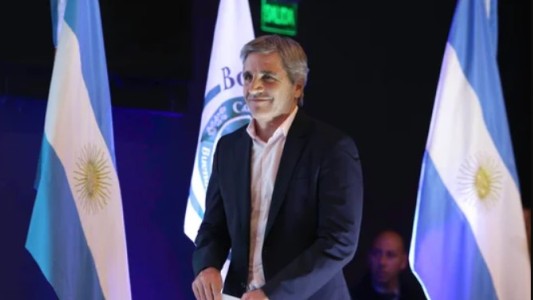 "Del cepo vamos a salir bien" volvió a prometer Caputo ante empresarios