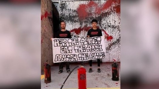 Messi le reclamó 50.000 euros al grupo ecologista que vandalizó su casa en Ibiza