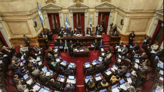 Otro revés para el Gobierno en el Congreso: el Senado aprobó la nueva fórmula de movilidad jubilatoria