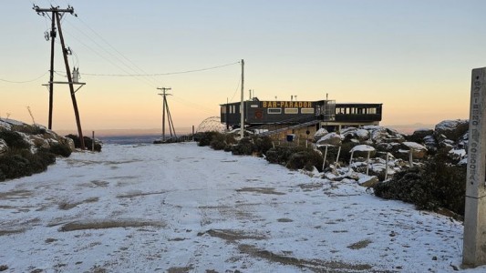 Nieve en Córdoba: mirá las imágenes del manto blanco que cubre las Altas Cumbres