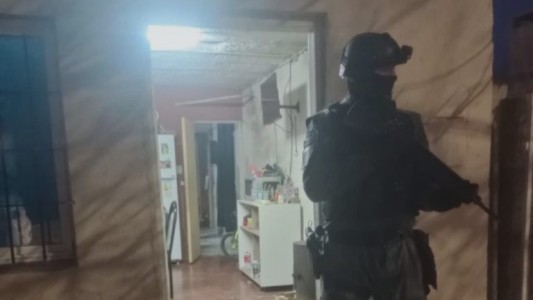 Fueron detenidos mientras fraccionaban droga en Villa María