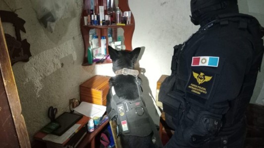 Detuvieron a una familia por venta de cocaína en barrio Villa Revol