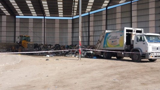 Murió un recolector de residuos tras ser aplastado por el camión