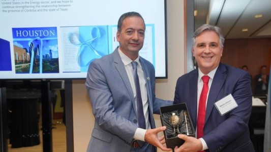 Invitado por Amcham, Martín Llaryora continúa su gira por Estados Unidos