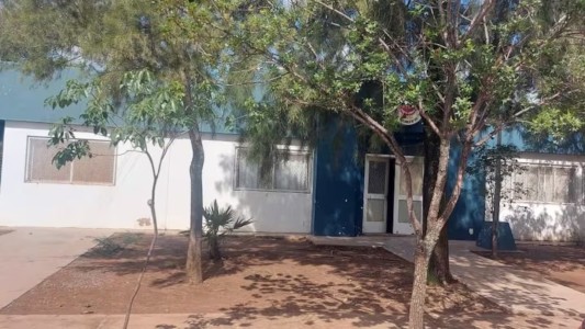 Córdoba: un menor detenido y dos policías heridos en un operativo